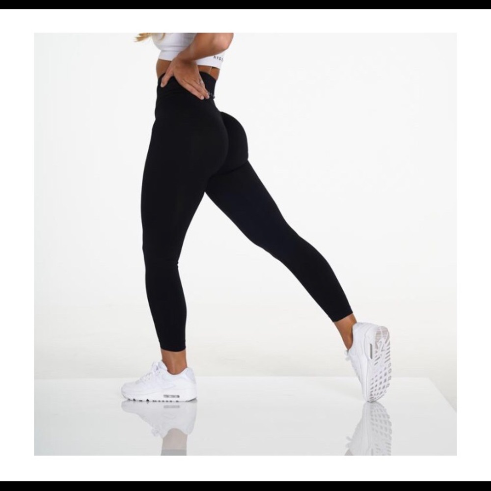 NVGTN Solid Seamless Leggings